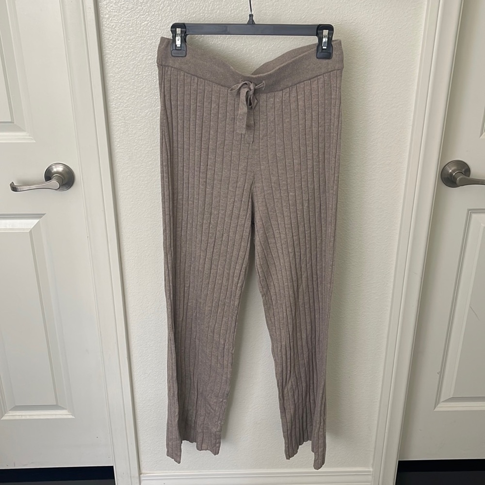 H&M Ribbed Lounge Pants - Picture 2 of 4